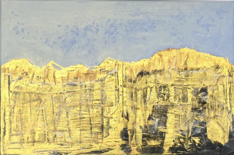 "Berg Gold" 2022 60x90cm Acryl Mischtechnik auf Leinen